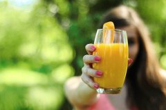 Fresh Juice Can Help Treat Blocked Fallopian Tubes